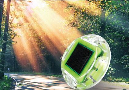 太陽能道釘燈